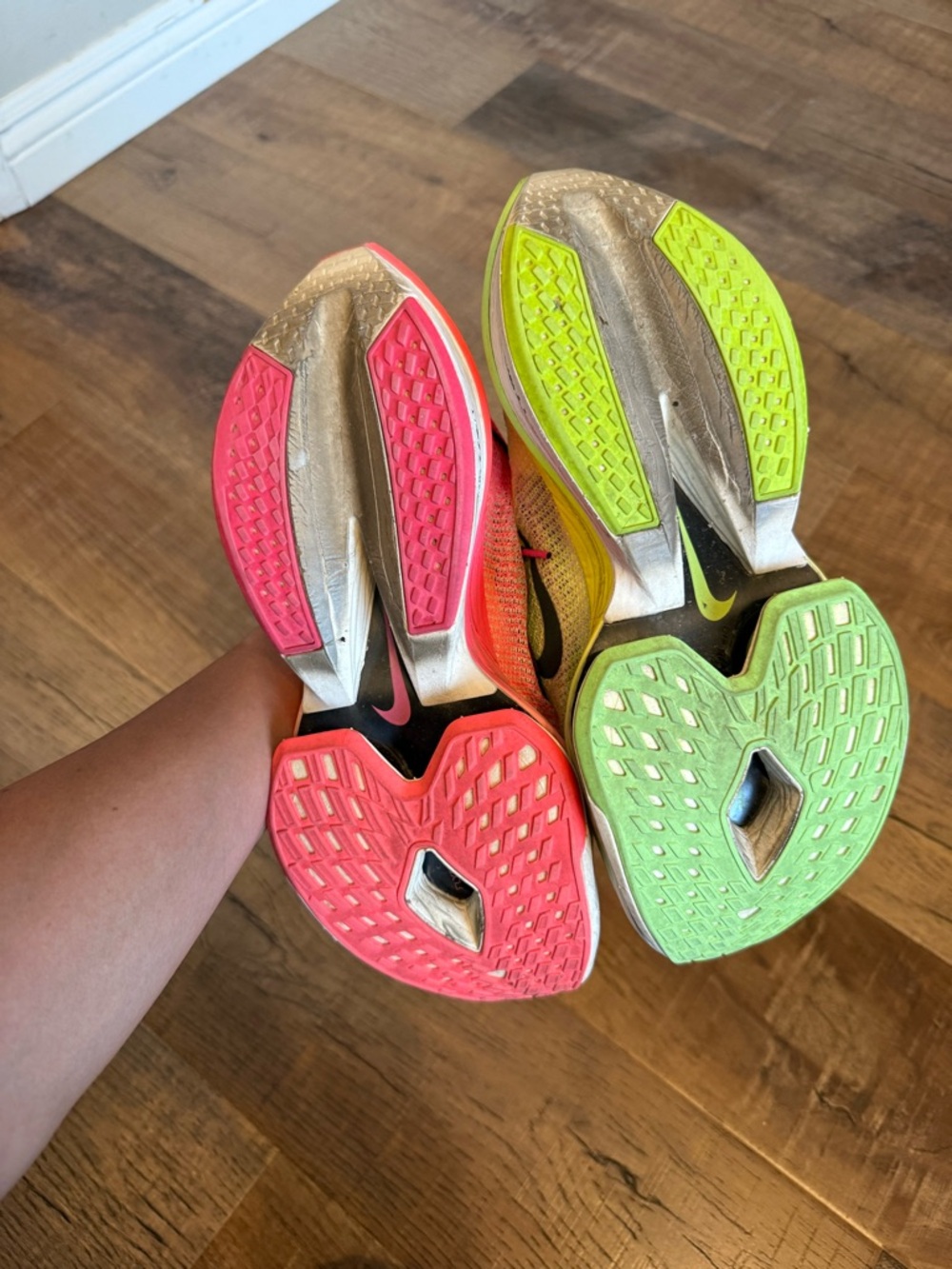 Nike Dual-Color Alphaflys Running Shoes in Hot Pink and Neon Yellow - Picture 5 of 7